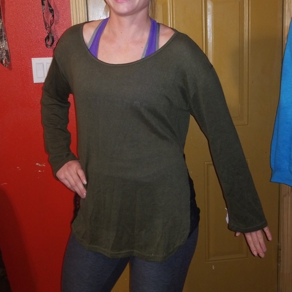 Nwt Xxl top olive green - Picture 4 of 7